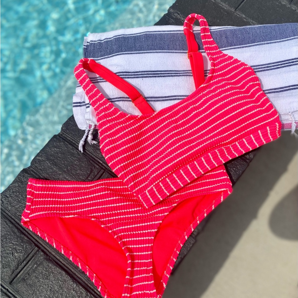brand TARGET / size D/DD & S / color PINK & WHITE